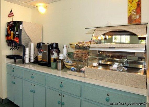 Quality Inn Chipley I-10 At Exit 120 Ресторан фото