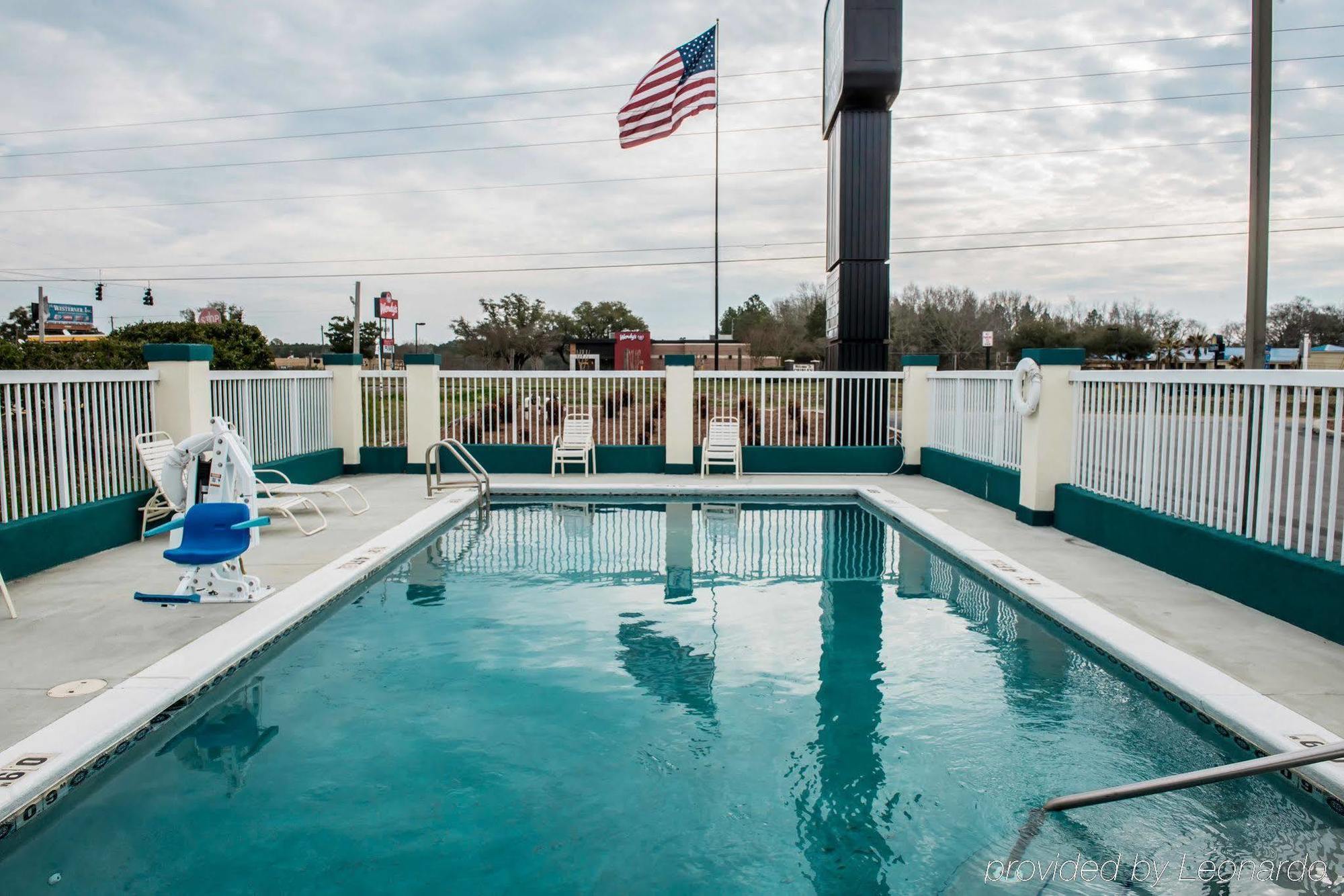Quality Inn Chipley I-10 At Exit 120 Экстерьер фото
